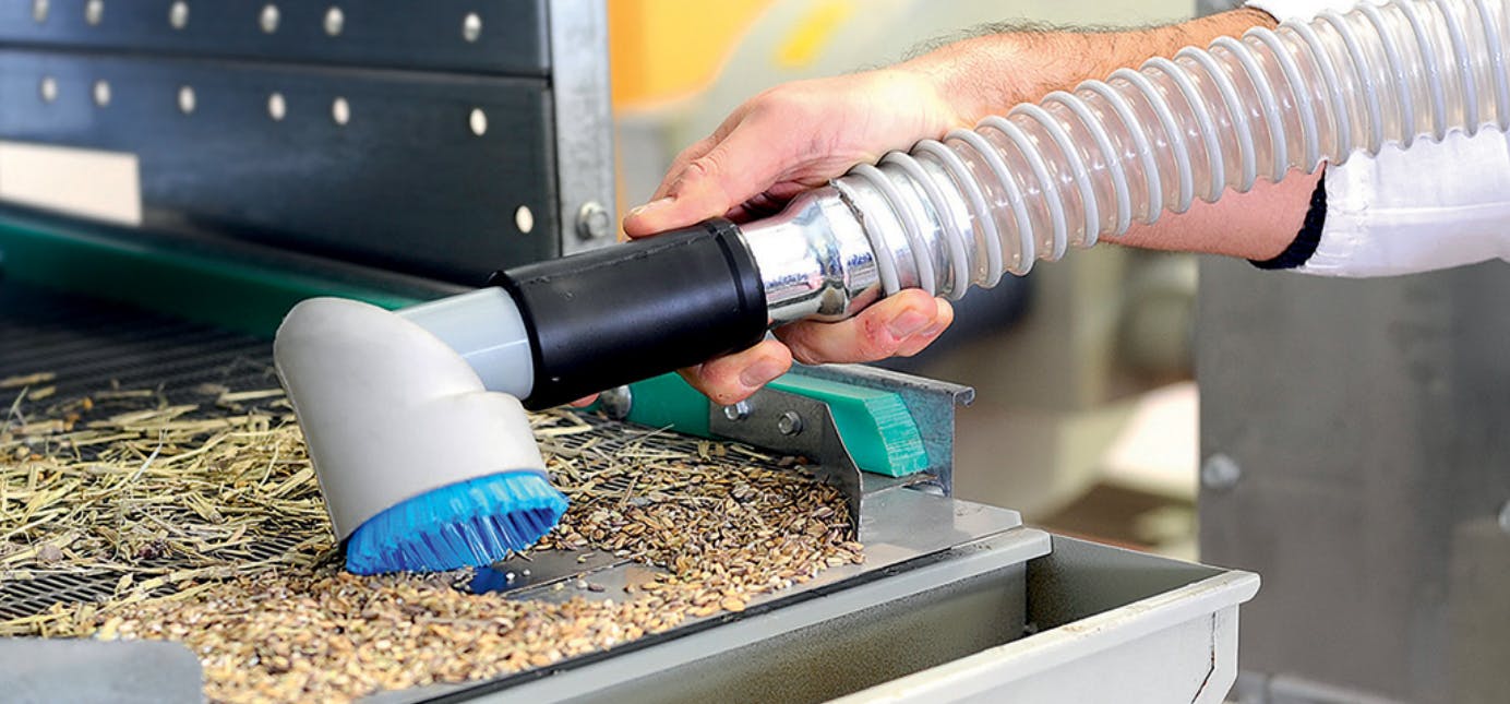 nilfisk_industrial_vacuums_img