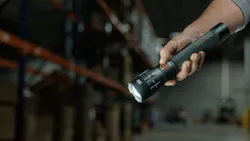 LEO 10000 and 12000 FLEX Flashlights Offer Up to 12,000 Lumens LEO 10000 and 12000 FLEX Flashlights Offer Up to 12,000 Lumens