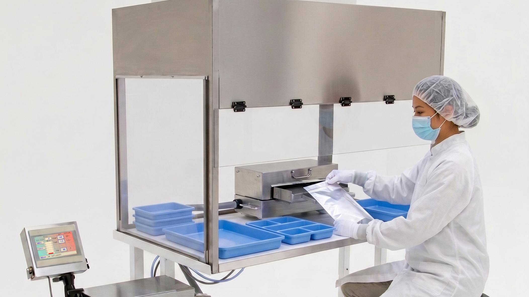 PW4214 Compact Remote Sealing System Serves Cleanroom Workspaces