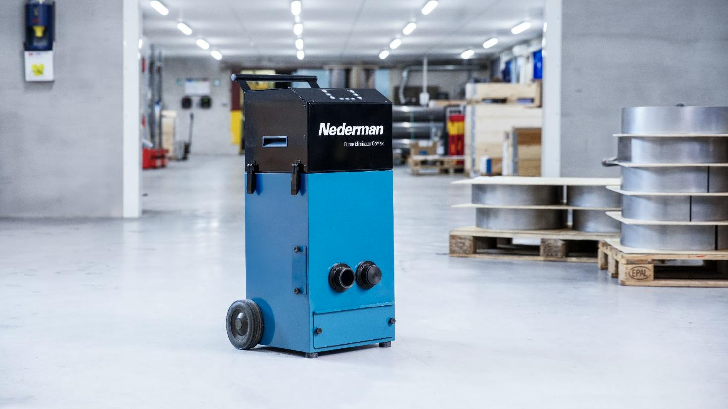 Fume Eliminator GoMax Welding Extractor Serves Two Workstations