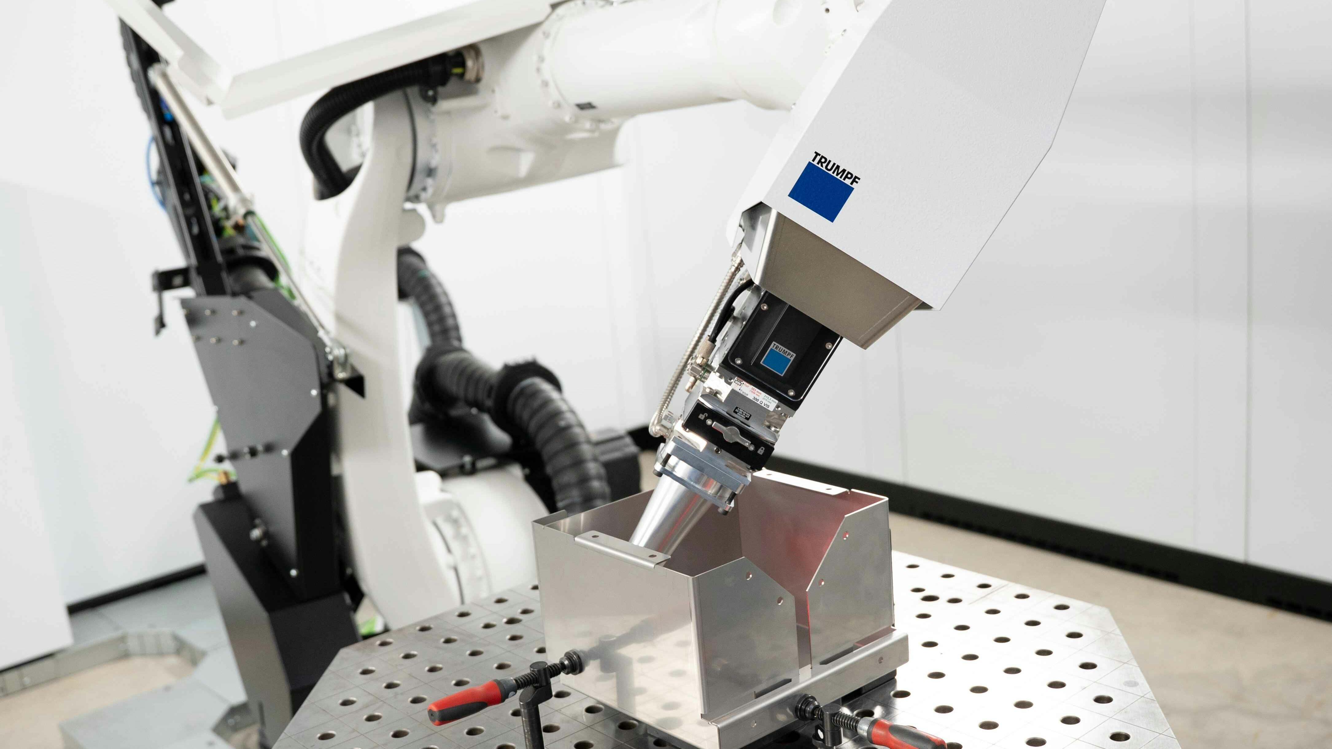 TruLaser Weld 3000 Laser Welding Cell Has AI Path Correction